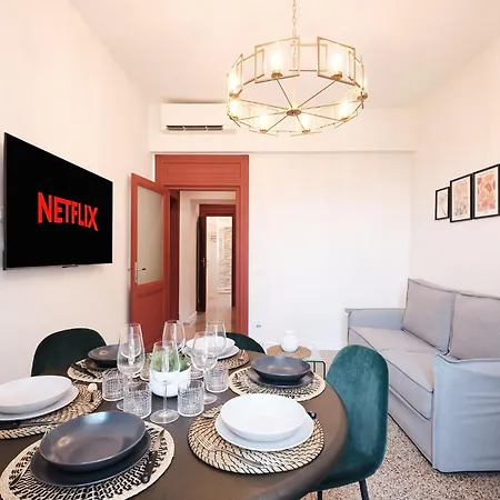 Elegant With View Of Castel Sant'angelo Apartment Rome